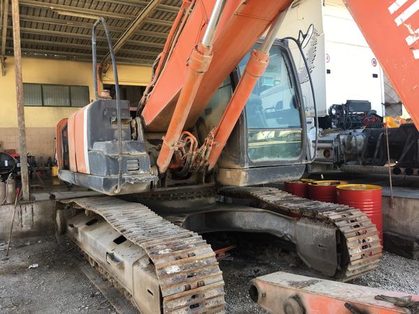 1#3724 Escavatore cingolato Hitachi in vendita - foto 7