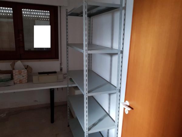 1#3729 Arredi ufficio e scaffalatura in vendita - foto 2