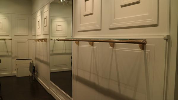 27#3735 Arredi per showroom e tessuti in vendita - foto 6