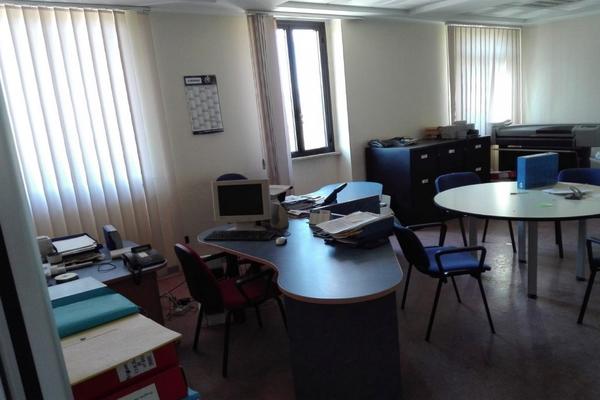 10#3739 Arredamento da ufficio in vendita - foto 25