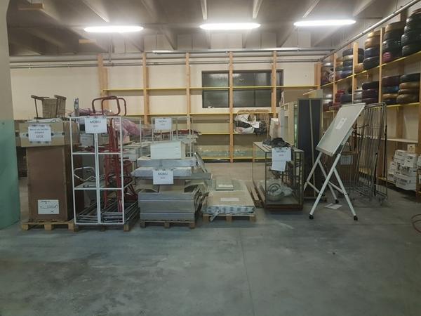 2#3742 Arredi e attrezzature per negozio in vendita - foto 14