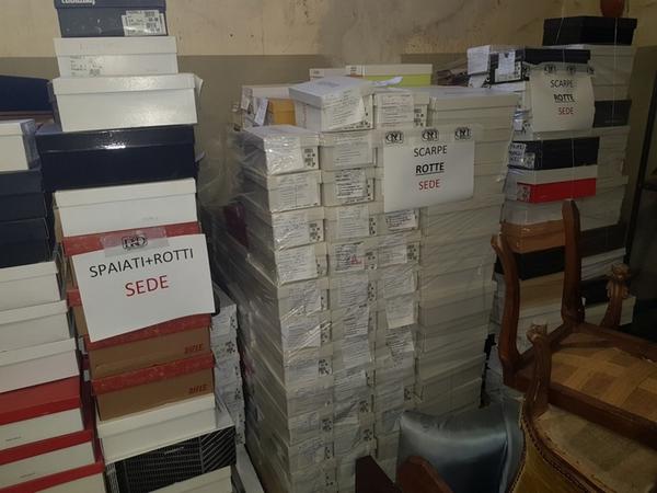 2#3742 Arredi e attrezzature per negozio in vendita - foto 28