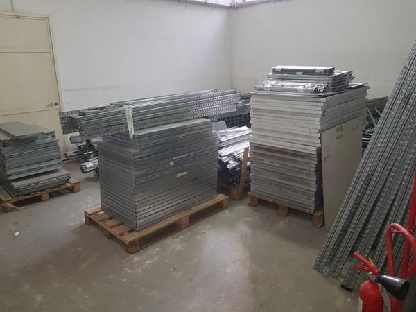 2#3742 Arredi e attrezzature per negozio in vendita - foto 31