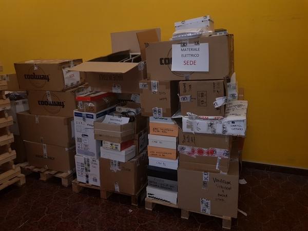 2#3742 Arredi e attrezzature per negozio in vendita - foto 35