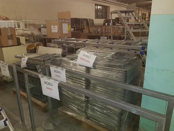 2#3742 Arredi e attrezzature per negozio in vendita - foto 38