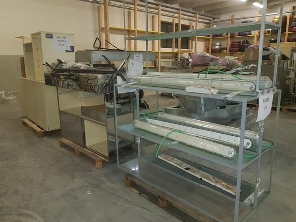 2#3742 Arredi e attrezzature per negozio in vendita - foto 41
