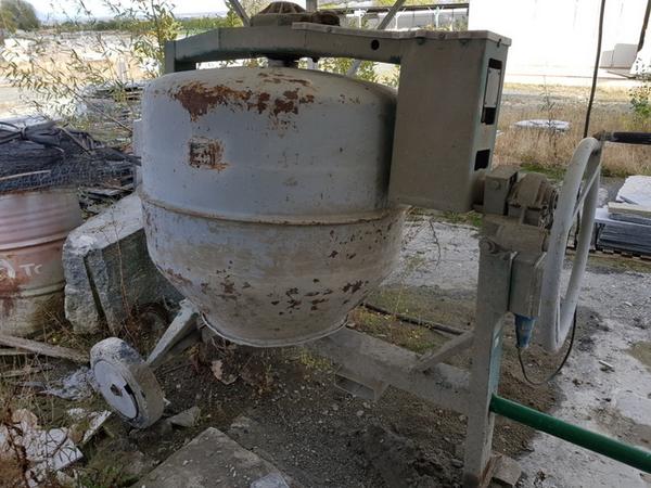 8#3744 Betoniera e materiale da cantiere in vendita - foto 16