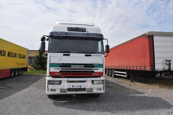 Autocarri in vendita