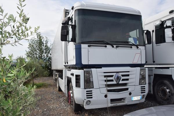 Autocarri in vendita