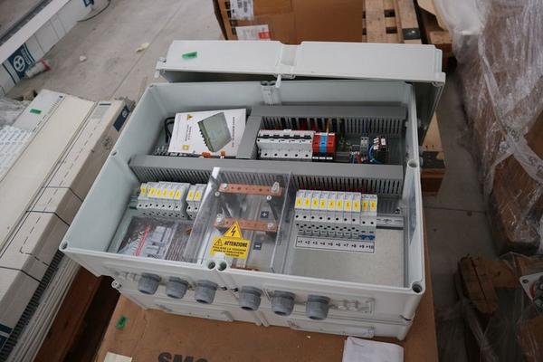 617#3749 Inverter e materiale elettrico in vendita - foto 9