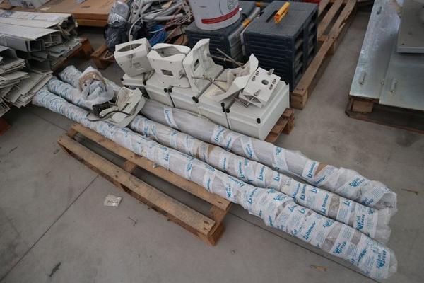 617#3749 Inverter e materiale elettrico in vendita - foto 17
