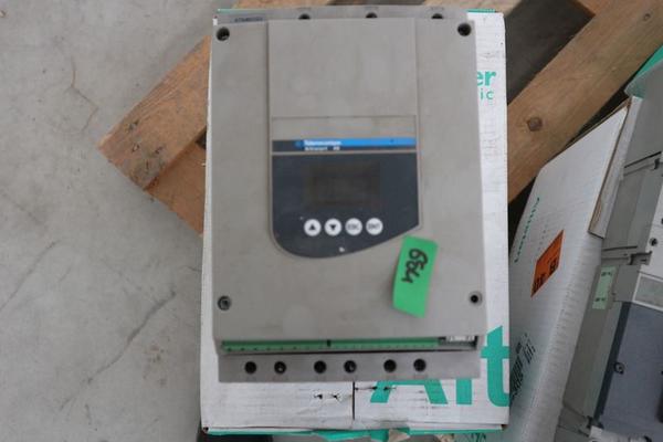 654#3749 Inverter Schneider Electric in vendita - foto 1