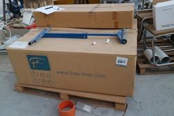 Linz Electric wind turbine - Lot 661 (Auction 3749)