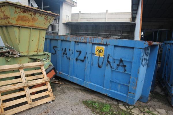 9#3751 Cassoni per raccolta scarti di lavorazione in vendita - foto 1