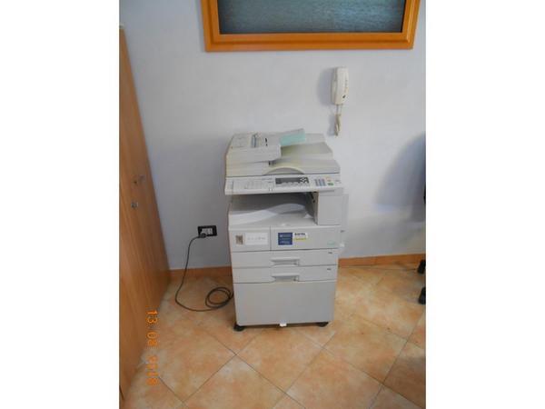 1#3753 Arredi e attrezzature ufficio in vendita - foto 2