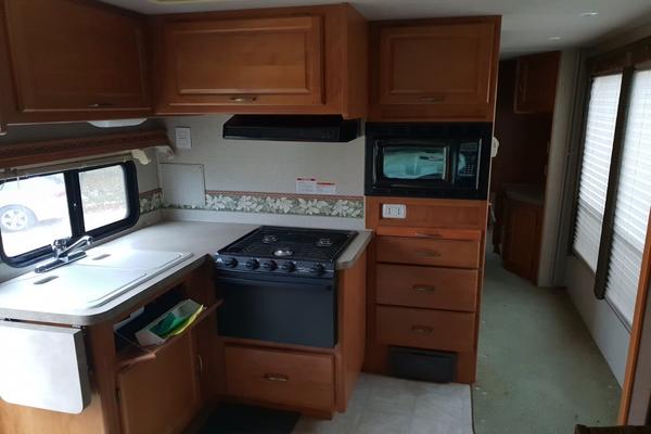 60#3756 Camper Ford Fleetwood 33 in vendita - foto 3