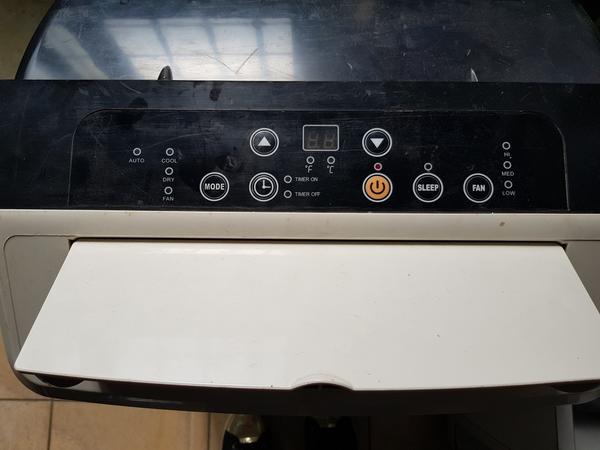 4#3764 Betoniera Imer e lampade da cantiere Philips in vendita - foto 9