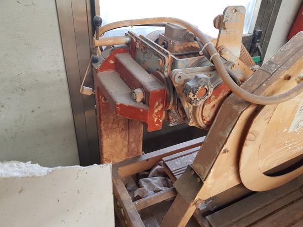 4#3764 Betoniera Imer e lampade da cantiere Philips in vendita - foto 18