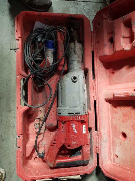 4#3764 Betoniera Imer e lampade da cantiere Philips in vendita - foto 22