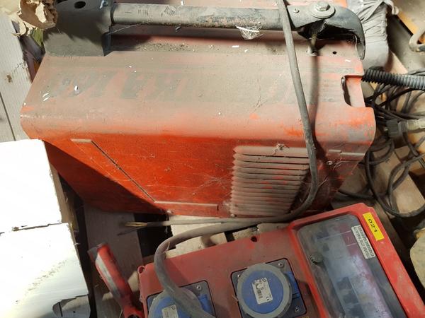 4#3764 Betoniera Imer e lampade da cantiere Philips in vendita - foto 41