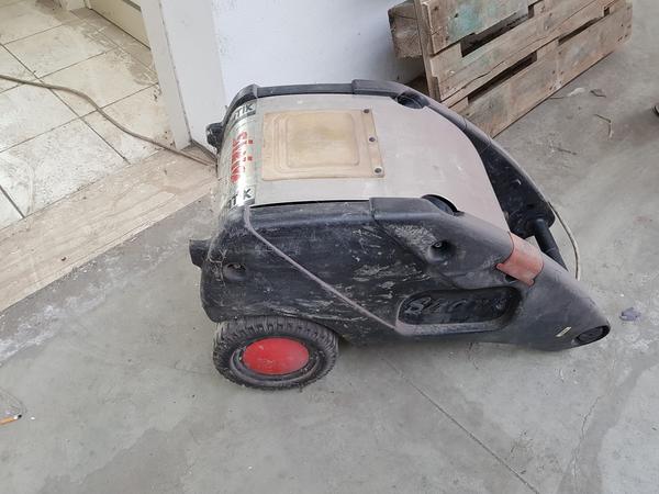 4#3764 Betoniera Imer e lampade da cantiere Philips in vendita - foto 57