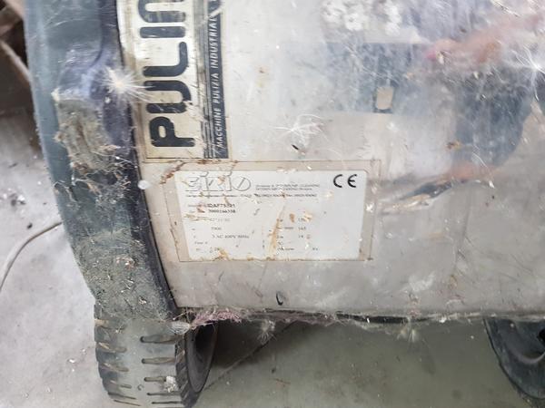 4#3764 Betoniera Imer e lampade da cantiere Philips in vendita - foto 60