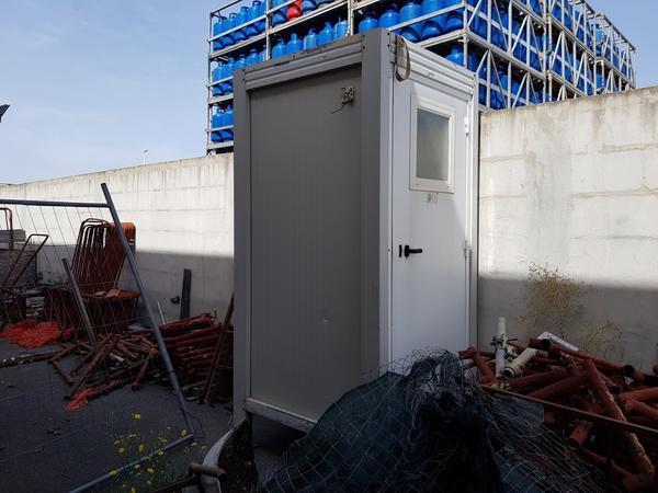 4#3764 Betoniera Imer e lampade da cantiere Philips in vendita - foto 69
