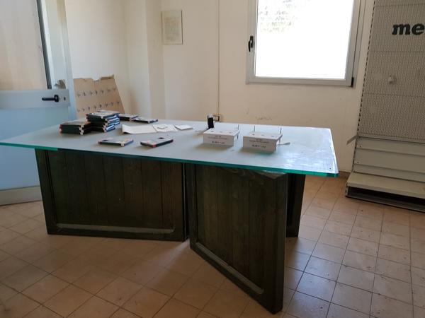 7#3765 Tavoli da riunione e stampante Epson in vendita - foto 5