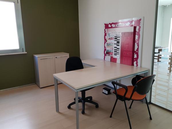 7#3765 Tavoli da riunione e stampante Epson in vendita - foto 7