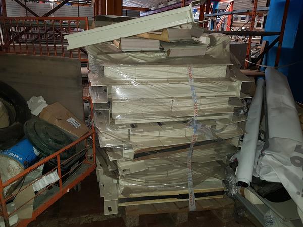 8#3765 Scaffalatura in vendita - foto 2