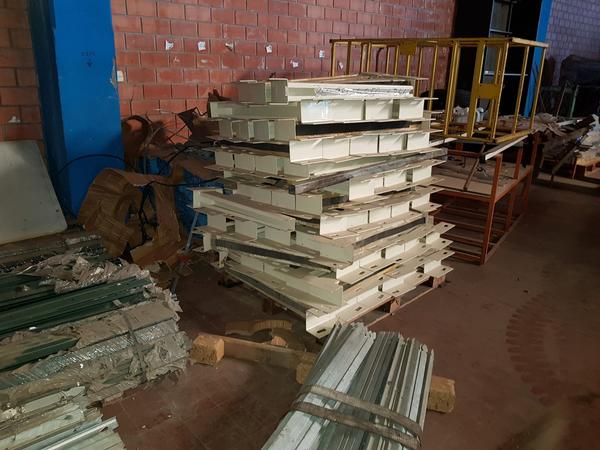 8#3765 Scaffalatura in vendita - foto 3