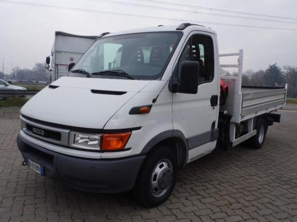 6#3768 Autocarro Iveco Daily con gru Palfinger in vendita - foto 3