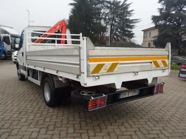 6#3768 Autocarro Iveco Daily con gru Palfinger in vendita - foto 4
