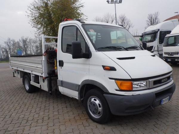 6#3768 Autocarro Iveco Daily con gru Palfinger in vendita - foto 10