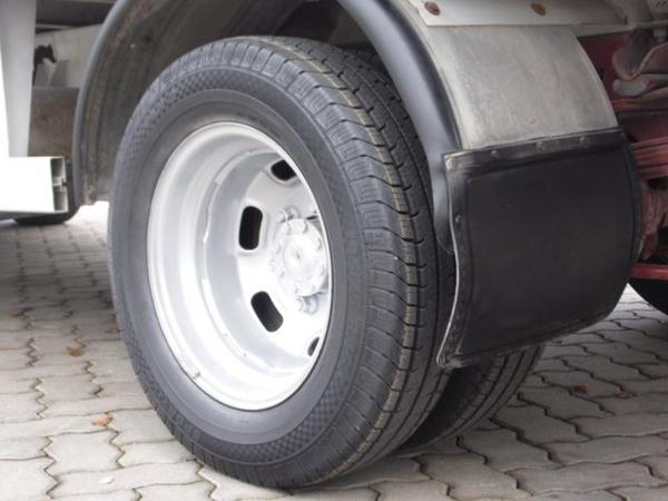 6#3768 Autocarro Iveco Daily con gru Palfinger in vendita - foto 13