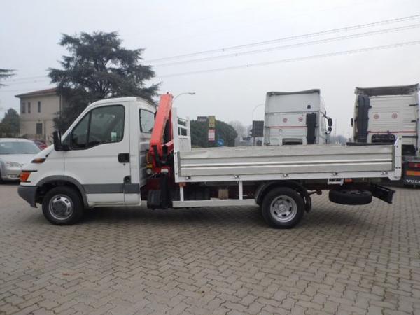 6#3768 Autocarro Iveco Daily con gru Palfinger in vendita - foto 14