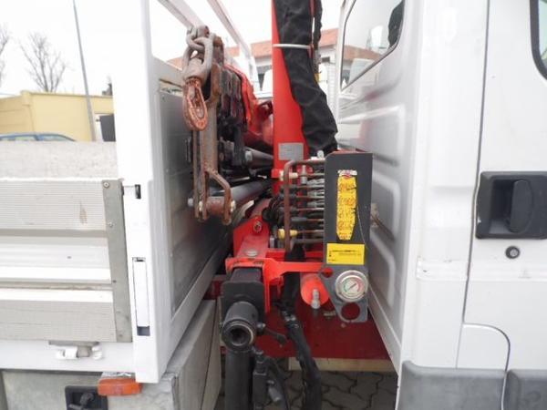 6#3768 Autocarro Iveco Daily con gru Palfinger in vendita - foto 17
