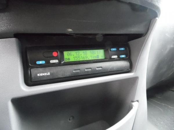 6#3768 Autocarro Iveco Daily con gru Palfinger in vendita - foto 24