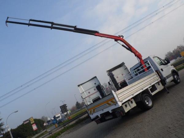 6#3768 Autocarro Iveco Daily con gru Palfinger in vendita - foto 30