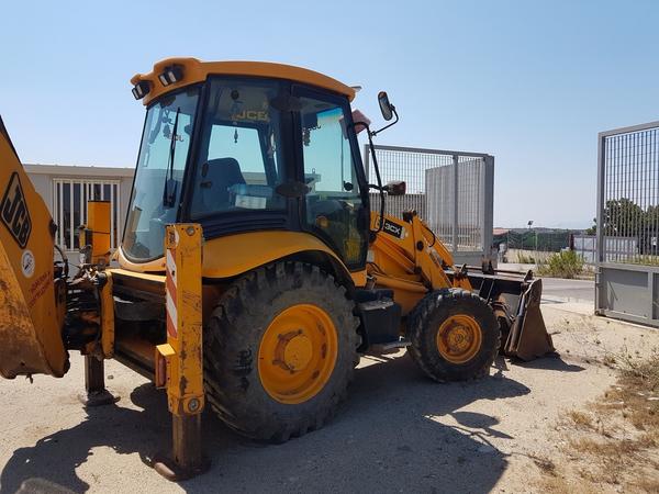 12#3769 Terna  JCB  in vendita - foto 3