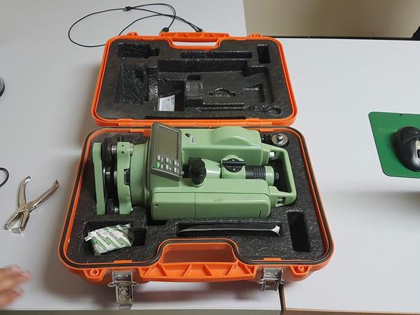13#3769 Tacheometro Stonex e trapano avvitatore Hilti in vendita - foto 1