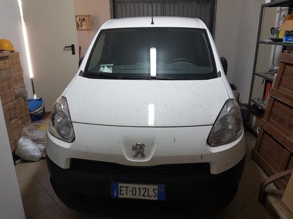 6#3769 Furgone Peugeot Partner in vendita - foto 1