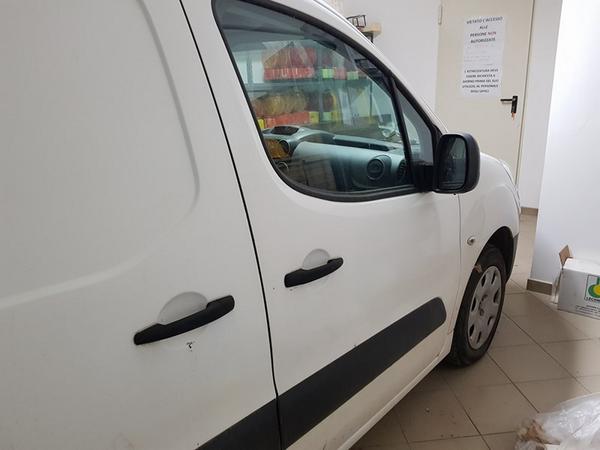 6#3769 Furgone Peugeot Partner in vendita - foto 2