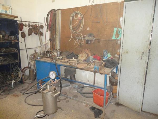 34#3774 Smerigliatrice Felisatti e banchi da lavoro officina in vendita - foto 15