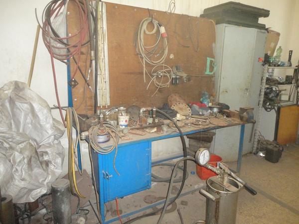 34#3774 Smerigliatrice Felisatti e banchi da lavoro officina in vendita - foto 17