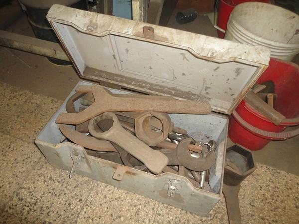 34#3774 Smerigliatrice Felisatti e banchi da lavoro officina in vendita - foto 20