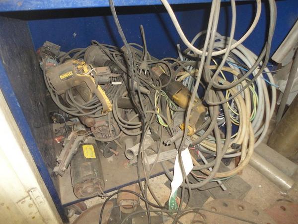 34#3774 Smerigliatrice Felisatti e banchi da lavoro officina in vendita - foto 29