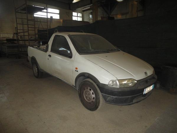 37#3774 Autocarro Fiat Strada in vendita - foto 7