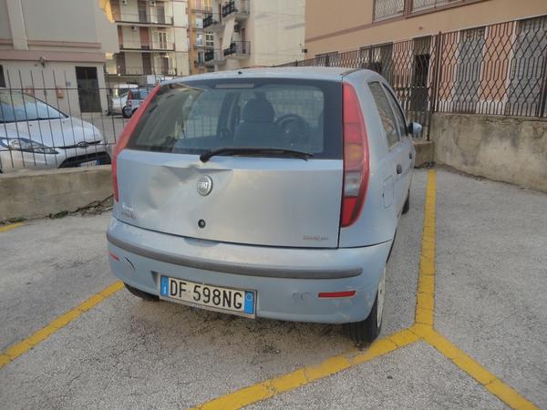 39#3774 Autovettura Fiat Punto in vendita - foto 3