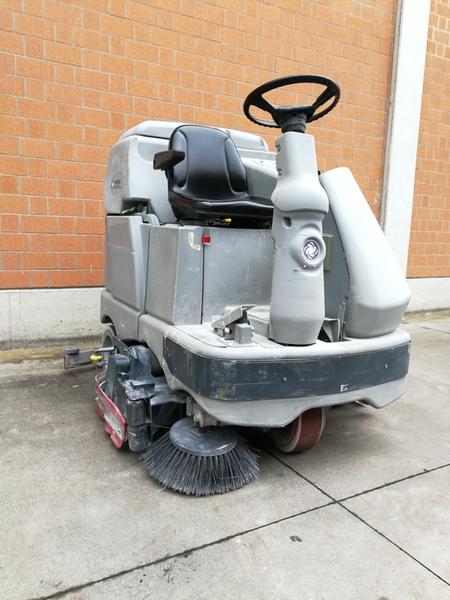 2#3778 Lavasciuga pavimenti industriale Nilfisk BR 1300S C in vendita - foto 4
